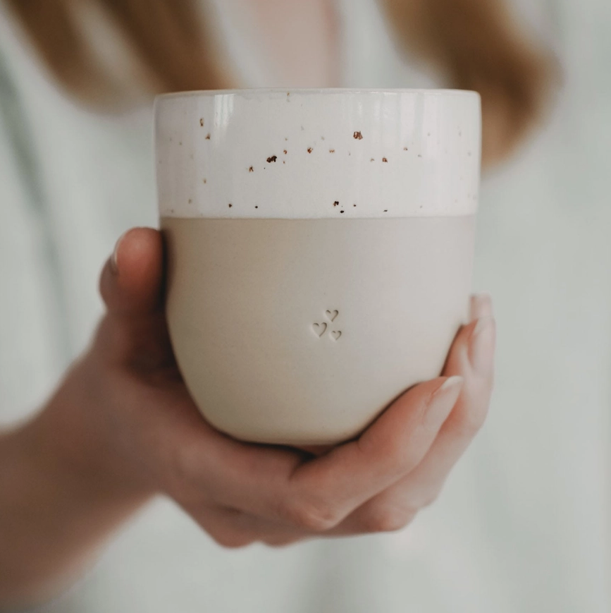 Kleiner Becher Herzen