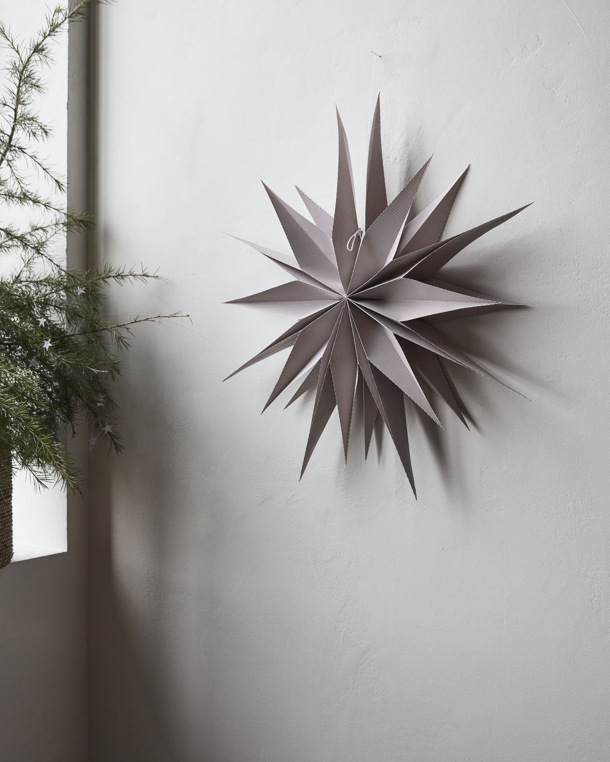 Papierstern Capella Red/White