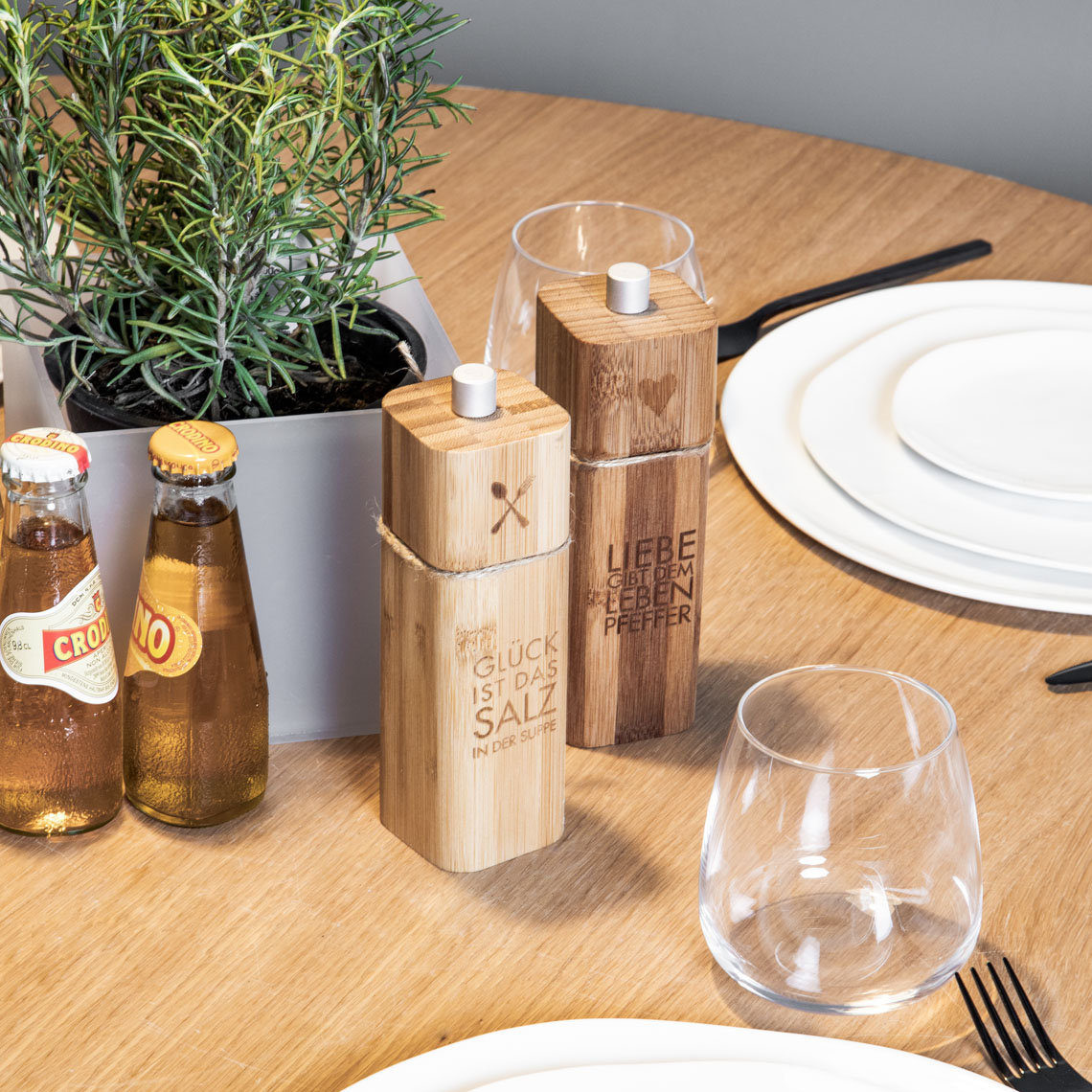 POESIE ET TABLE Salzmühle Glück ist das Salz in der Suppe