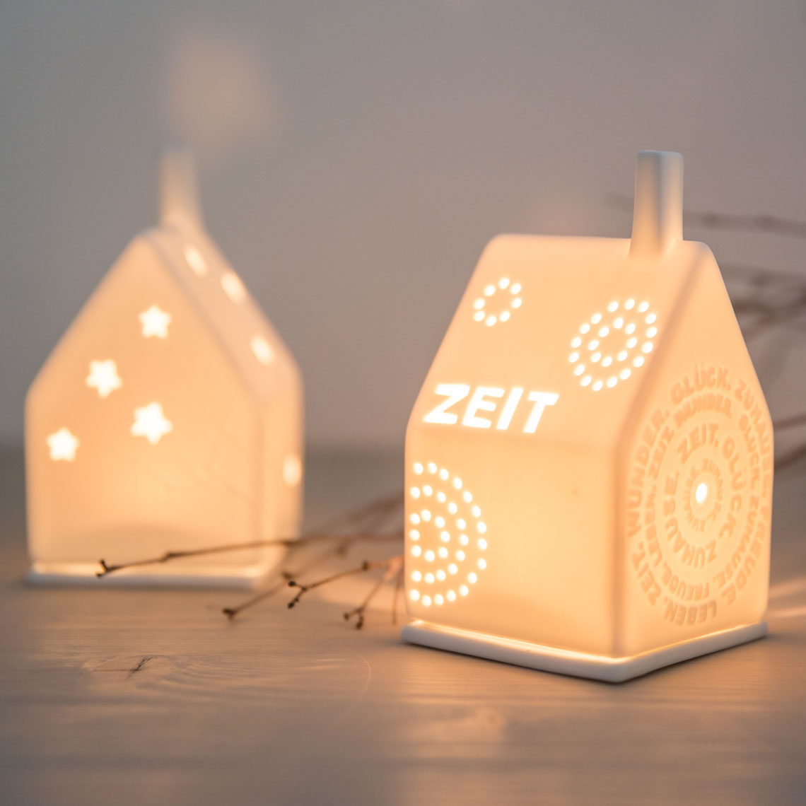 ZUHAUSE Lichthaus Zeit