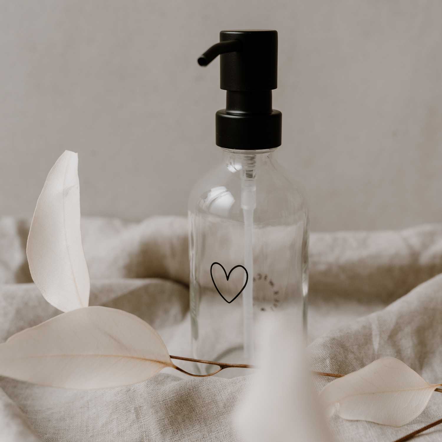 Seifenspender Herz 250ml transparent