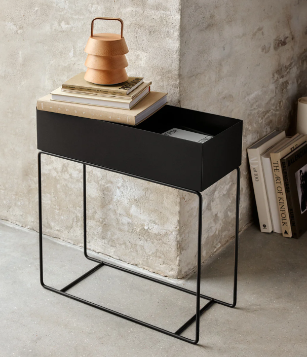 Pflanzenbox auf Beinen black