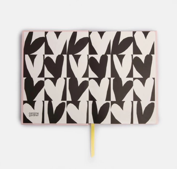 Notizbuch mit geprägten Blumen pink