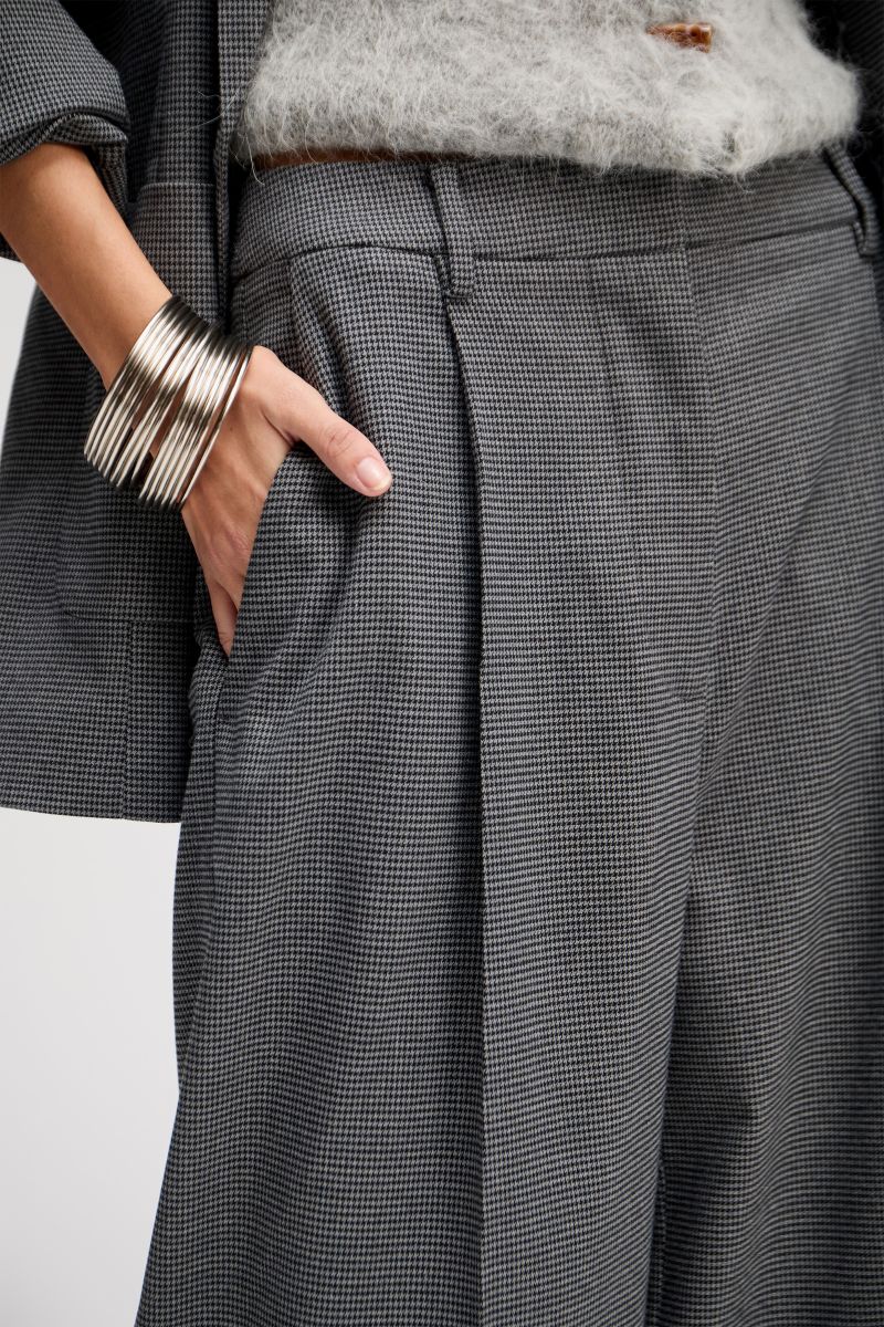Hose Lupon charcoal