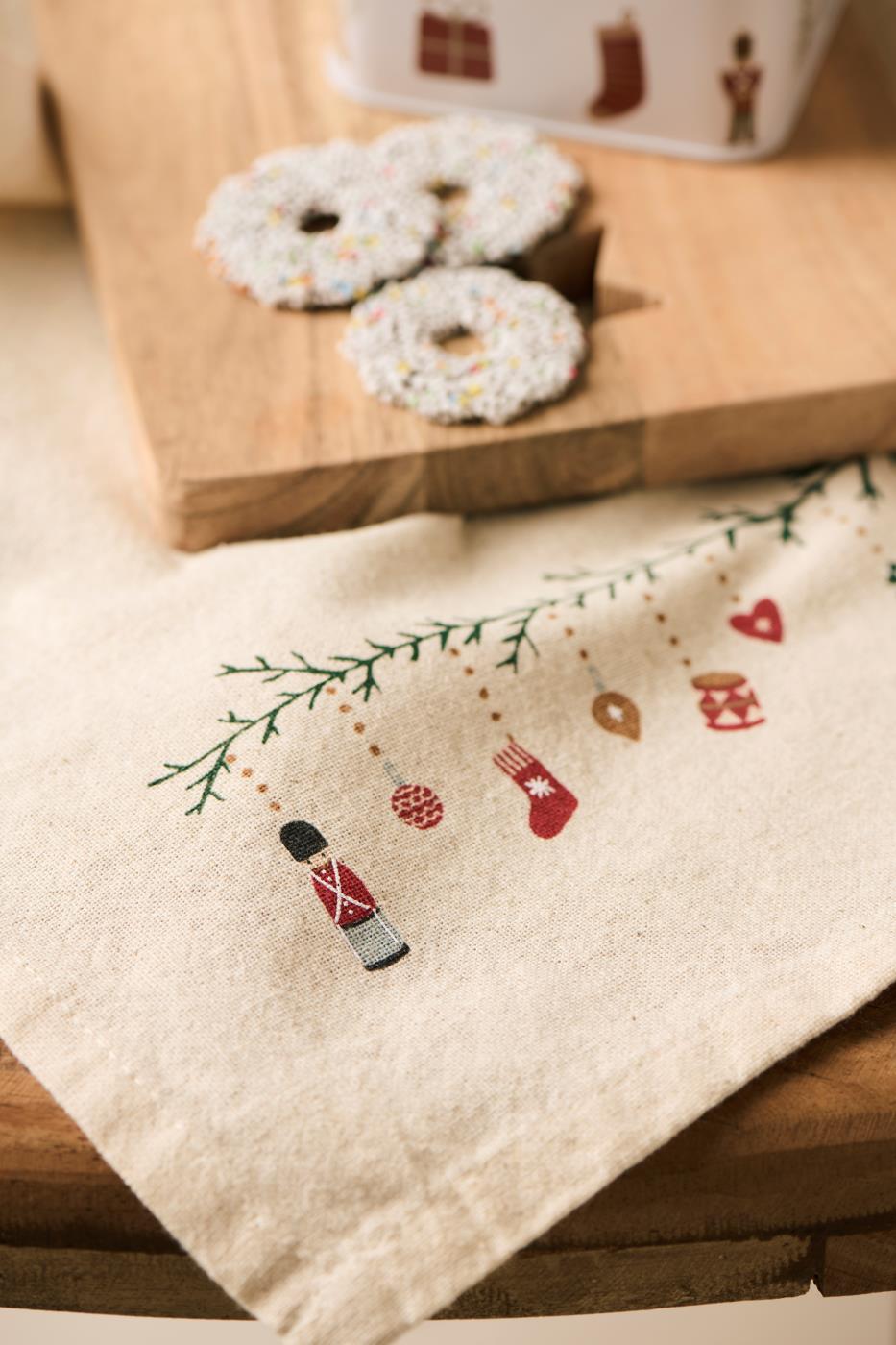 Geschirrtuch Julius mit Weihnachtsgirlande natur