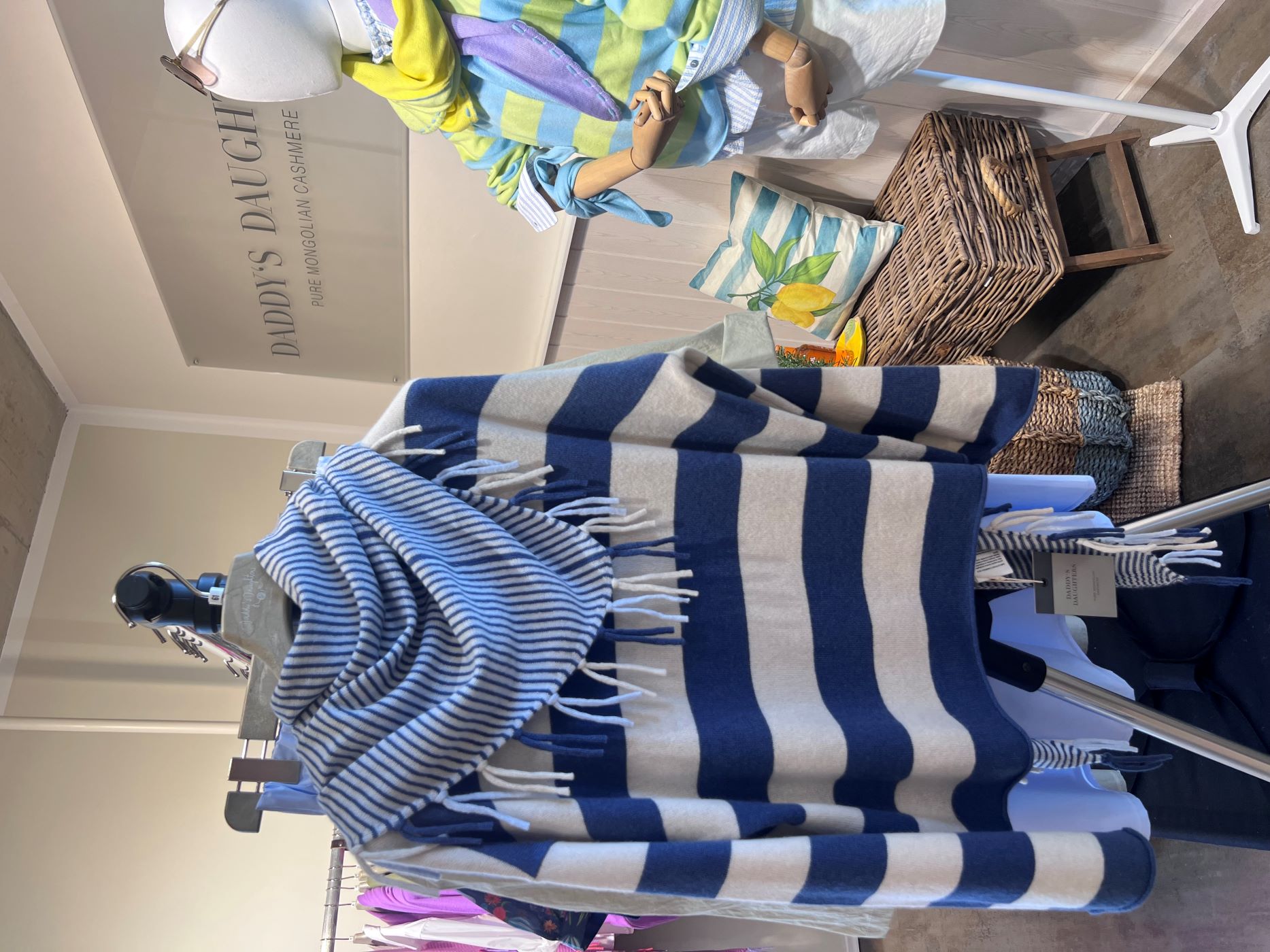 Kaschmirtuch Christy triangle benzo blue/ chalk striped