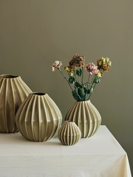 Vase Wide M Dry Sage