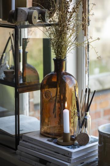 Apothekerflasche mit Blumenemblem braun